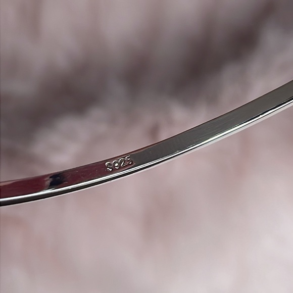 STERLING SILVER CLIP BANGLE WITH RHINESTONE PAVE SETTING - Picture 6 of 16